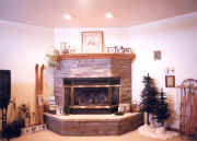 cornerfireplace.jpg (43194 bytes)